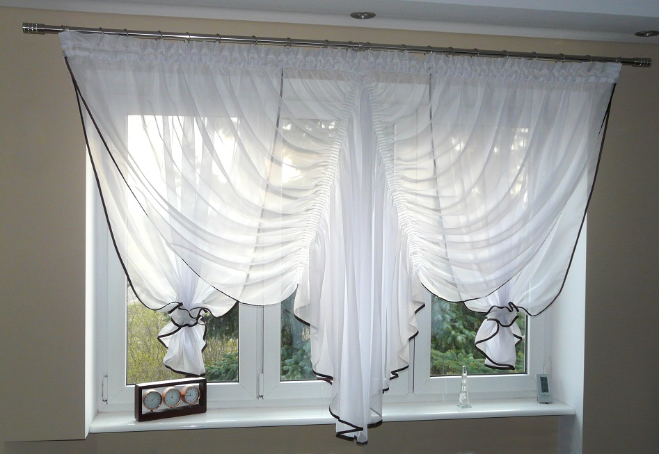 Moderne Fertiggardine aus Voile SET Schöne Gardine AG19 Braun Weiss Fenster